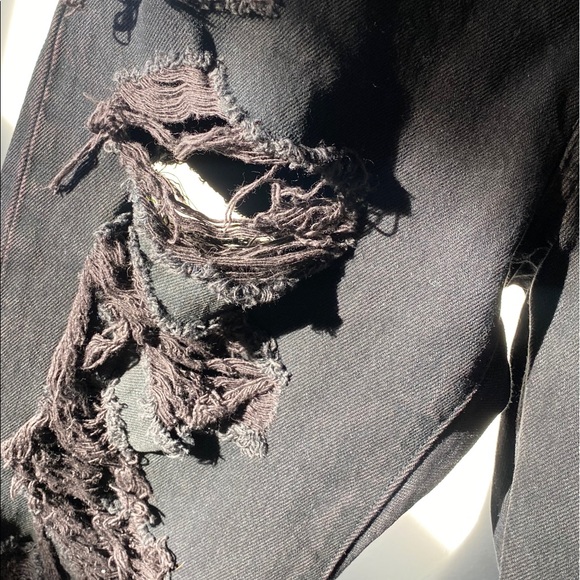 Levi’s Black Ankle Ripped Straight Jeans 24 - Picture 5 of 7